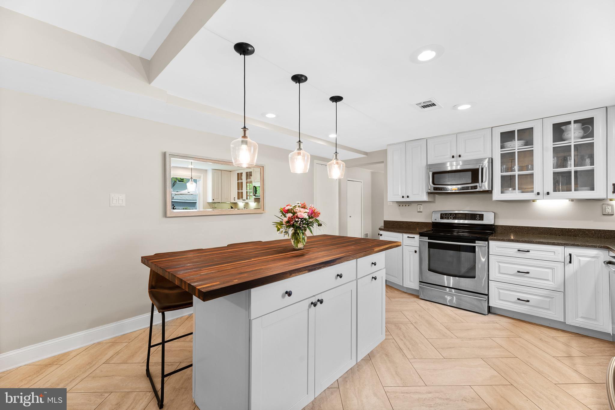962 Fall Ridge Way Gambrills, MD 21054 - Photo 8 of 29 High end finishes throughout