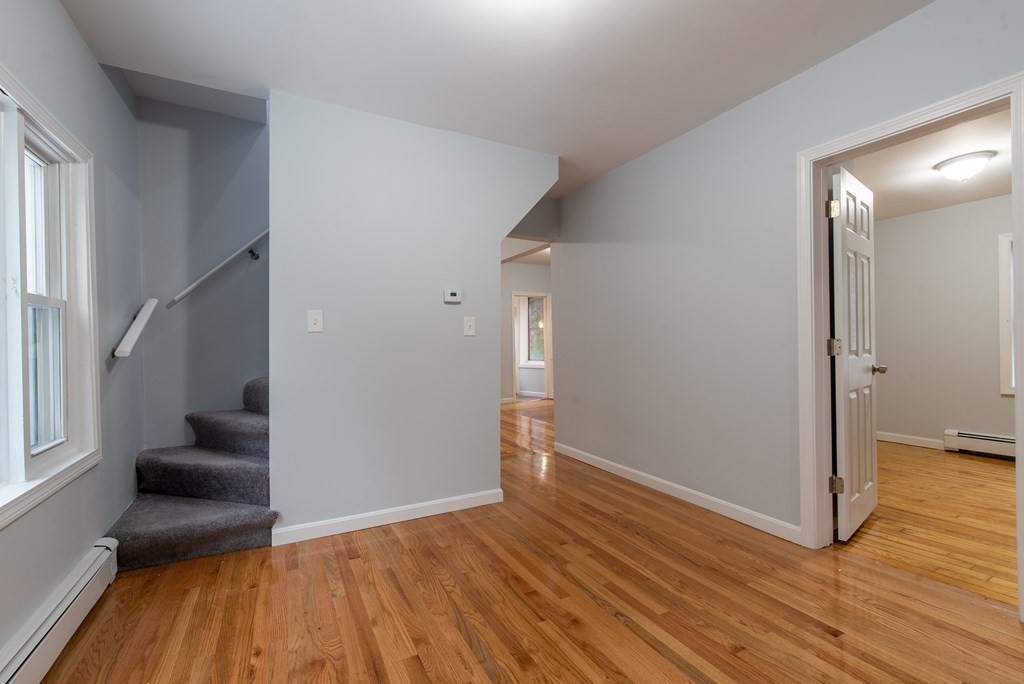 21 Wrentham Road Bellingham, MA 02019 - Photo 8 of 33 Gallery Image 8