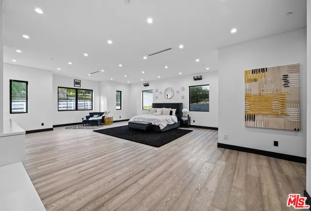 $9,995,000 | 6006 Spring Valley Road, Hidden Hills, CA 91302