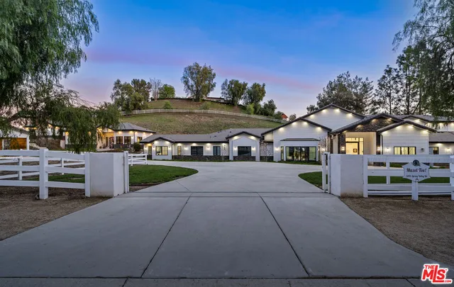 $9,500,000 | 6006 Spring Valley Road, Hidden Hills, CA 91302