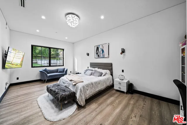 $9,995,000 | 6006 Spring Valley Road, Hidden Hills, CA 91302