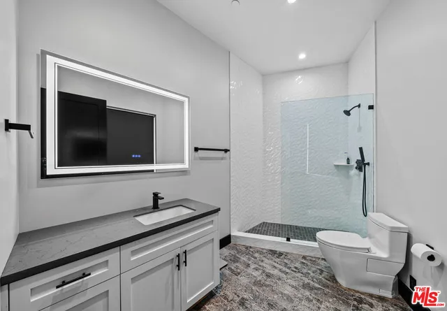 $9,995,000 | 6006 Spring Valley Road, Hidden Hills, CA 91302