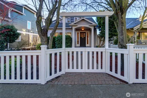 $1,499,000 | 1611 10th Avenue West, Unit 1, Seattle, WA 98119