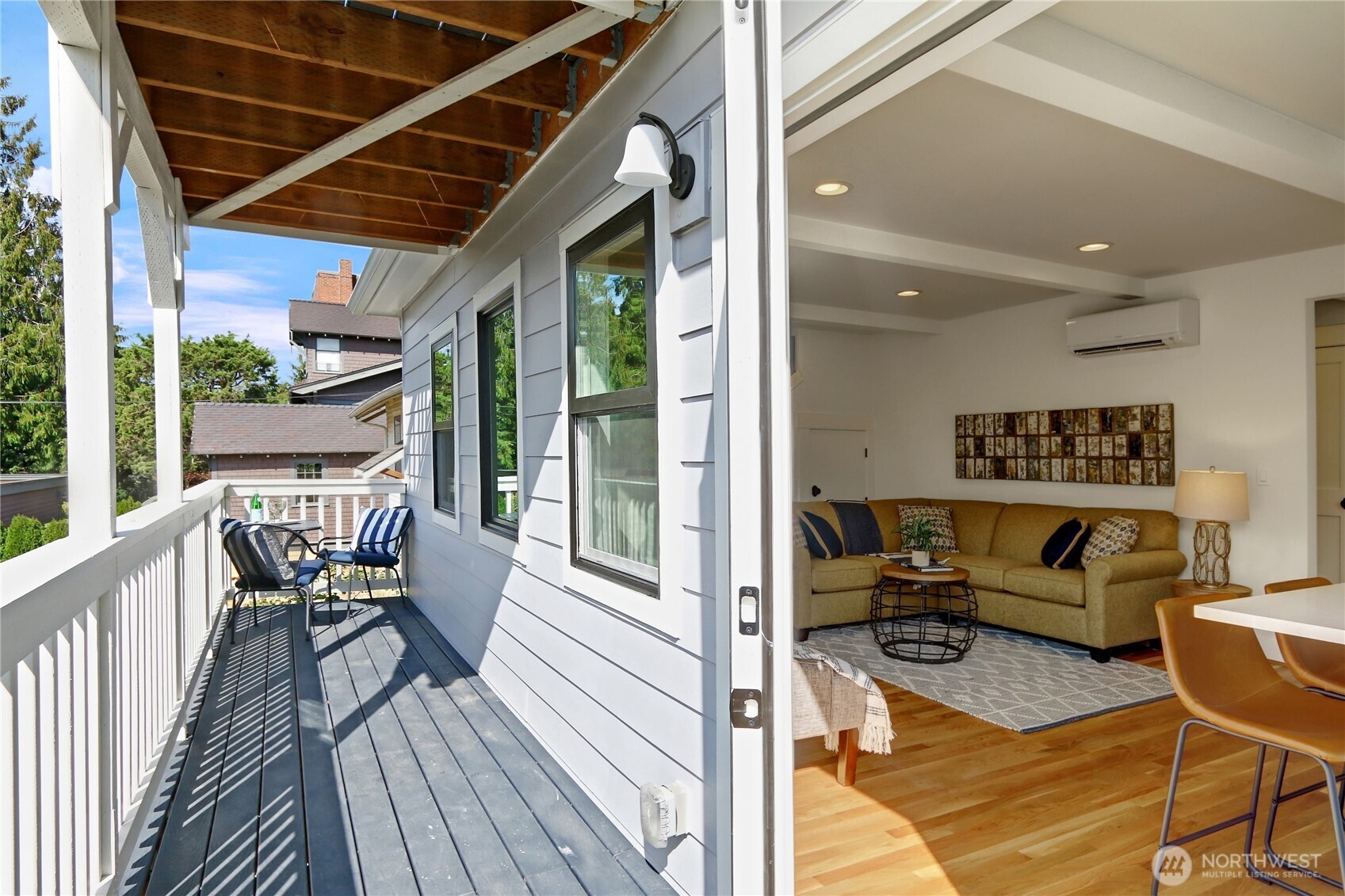 1611 10th Avenue West, Unit 1 Seattle, WA 98119 - Photo 13 of 39