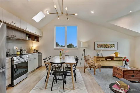 $849,000 | 1705 Martin Luther King Jr Way, Seattle, WA 98122