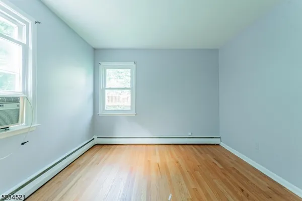 $2,150 | 18 Macfarlan Avenue, Hawthorne, NJ 07506