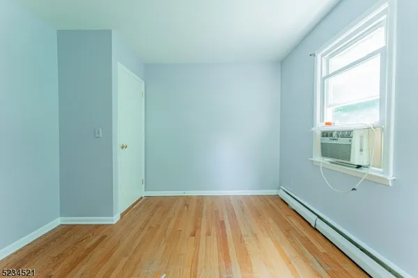 $2,150 | 18 Macfarlan Avenue, Hawthorne, NJ 07506