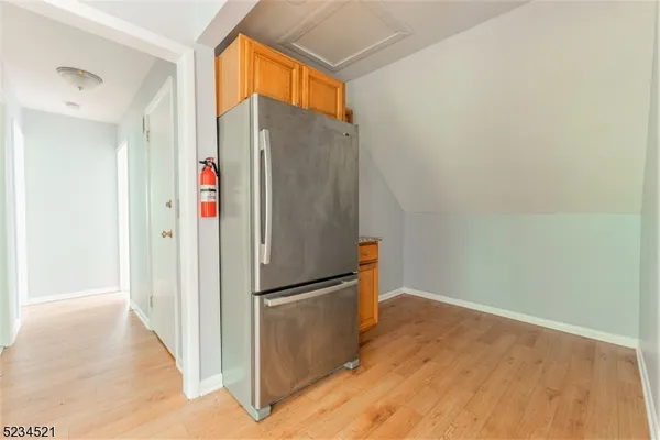 $2,150 | 18 Macfarlan Avenue, Hawthorne, NJ 07506