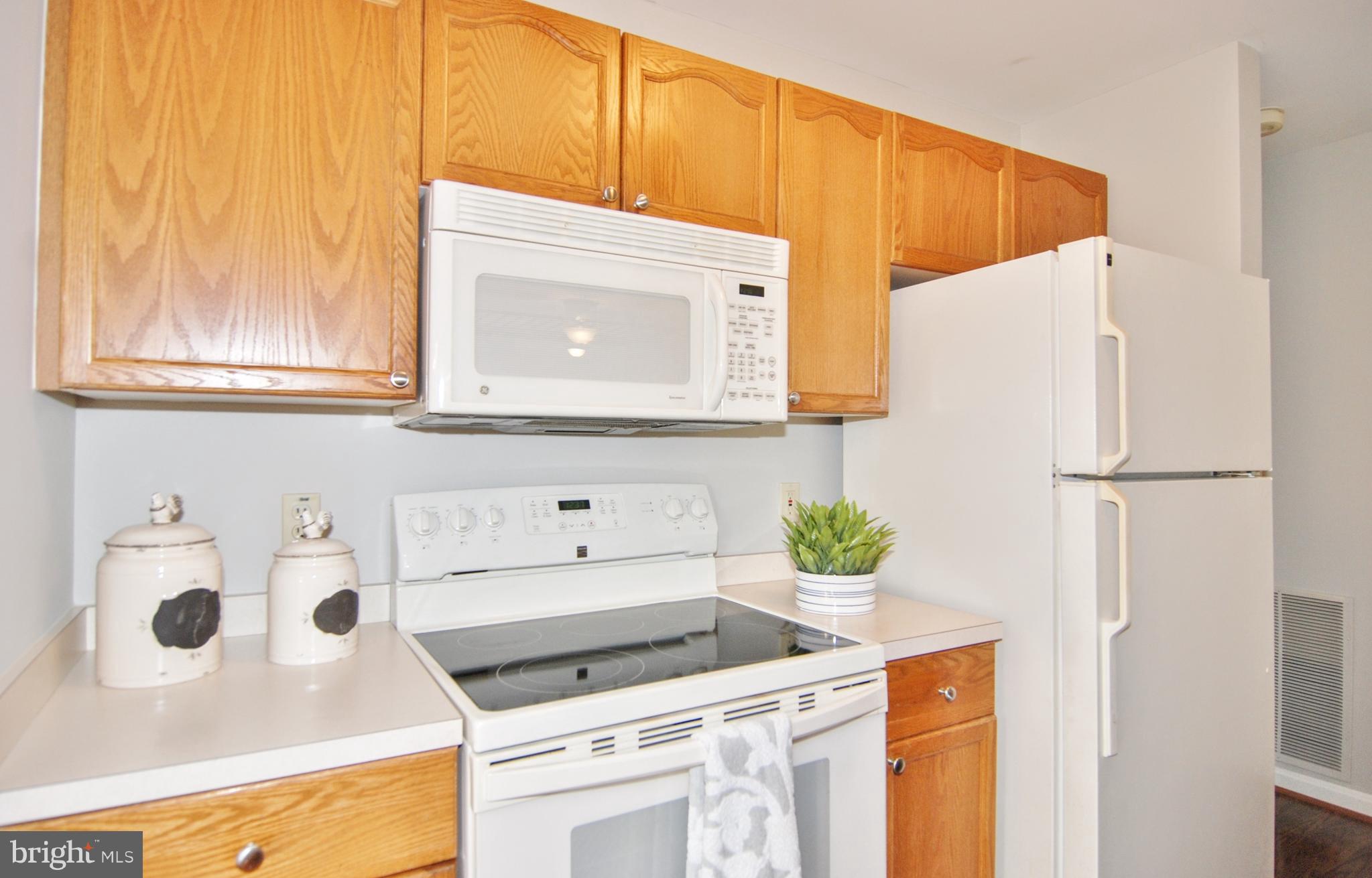 2402 Dominion Drive, Unit 2C Frederick, MD 21702 - Photo 12 of 34 Cute, cute, cute!