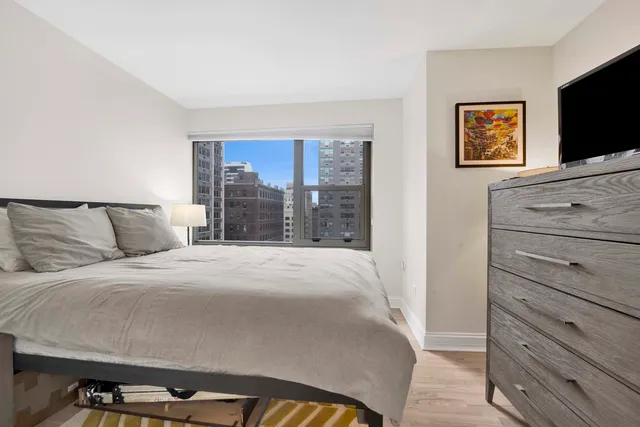 $5,000 | 247 East Chestnut Street, Unit 1201, Chicago, IL 60611