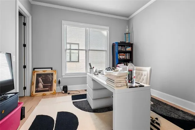 a close view of sink and tap