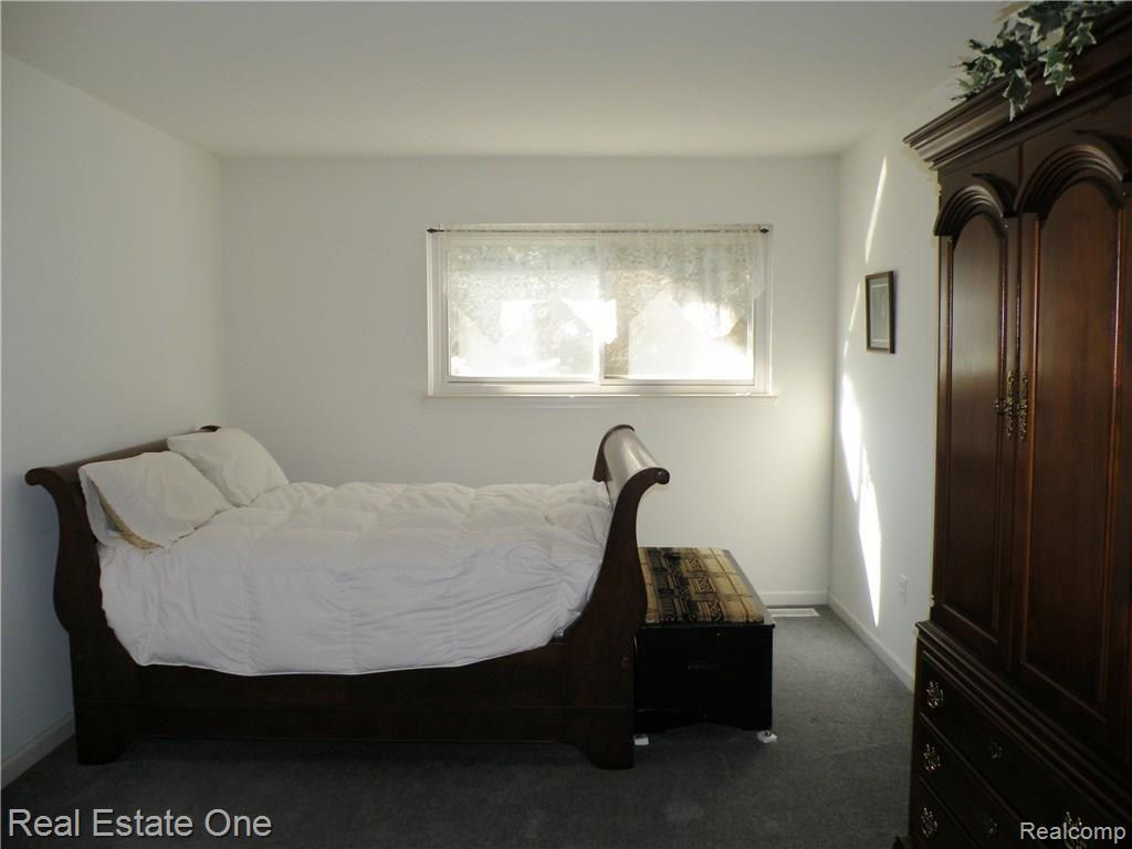 74 Longford Drive, Unit 45 Rochester, MI 48309 - Photo 21 of 30 DSCN1523.JPG