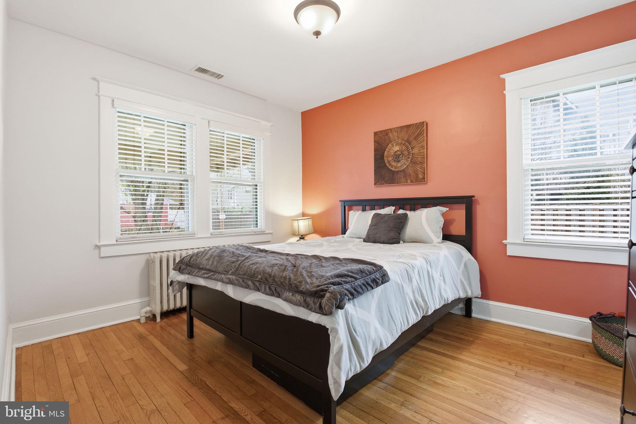 7809 Boston Avenue Silver Spring, MD 20910 - Photo 13 of 25 Cozy retreat with warm accents.