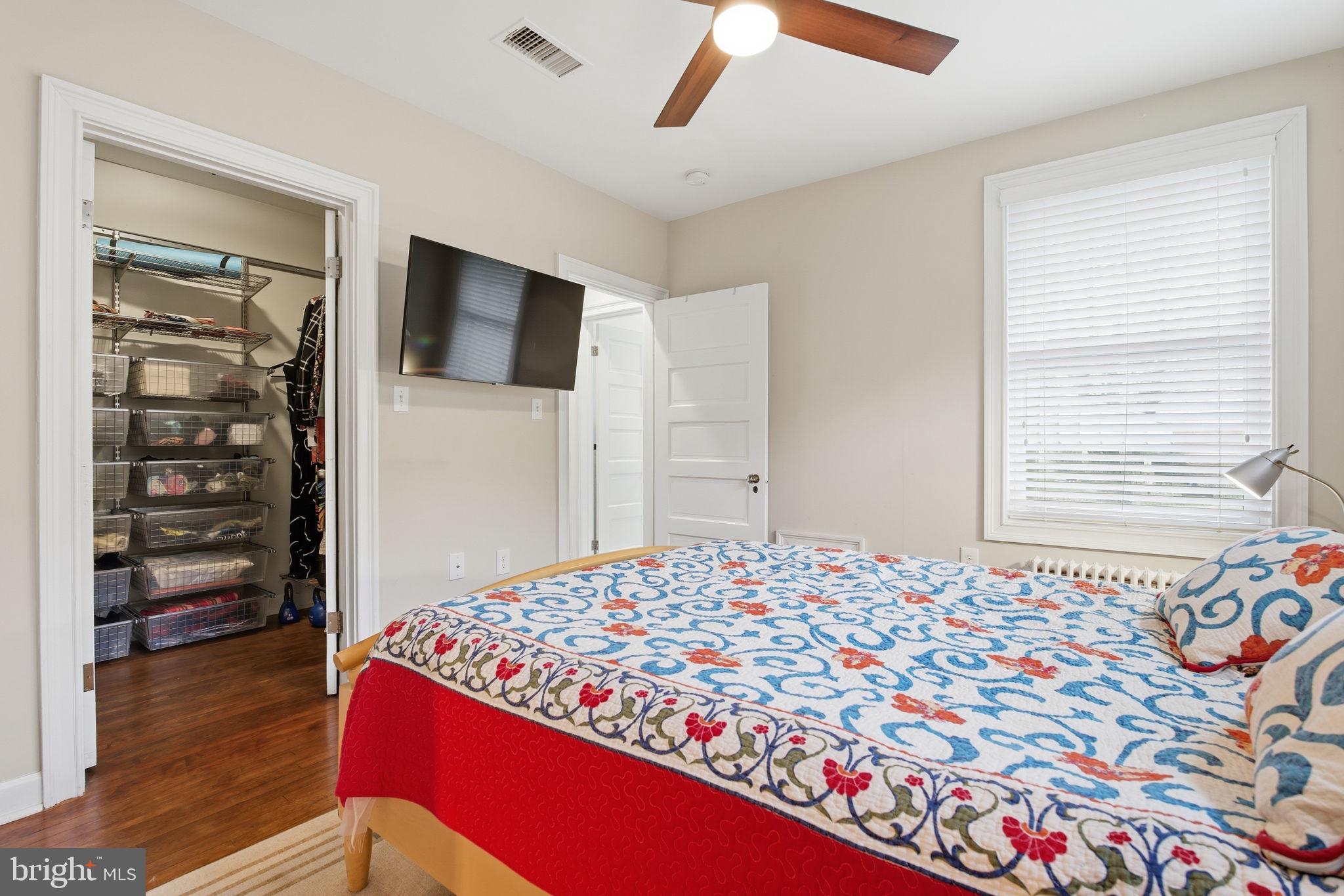 7809 Boston Avenue Silver Spring, MD 20910 - Photo 17 of 25 Cozy bedroom with modern charm.