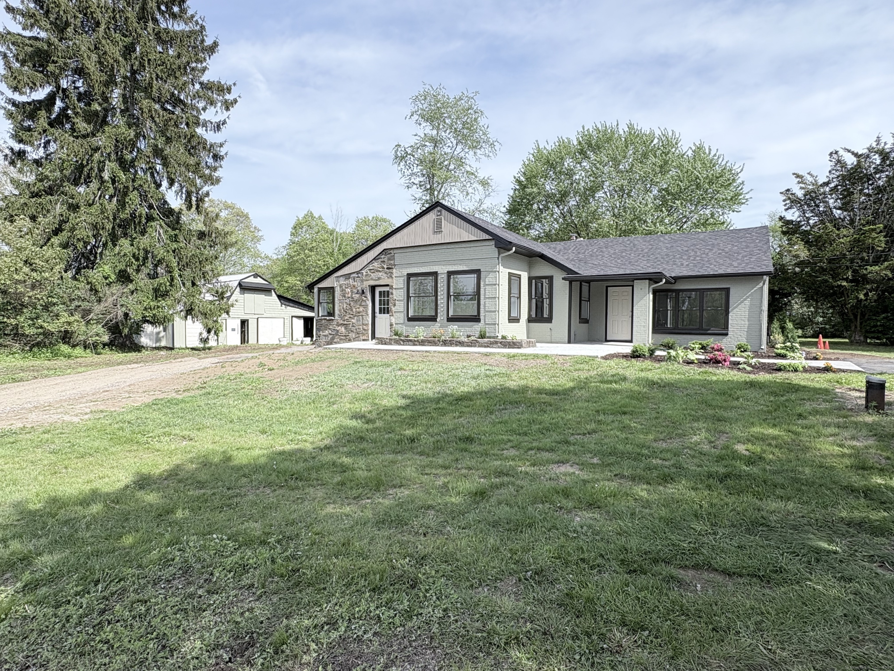 220 West Road Colchester, CT 06415 - Photo 2 of 40