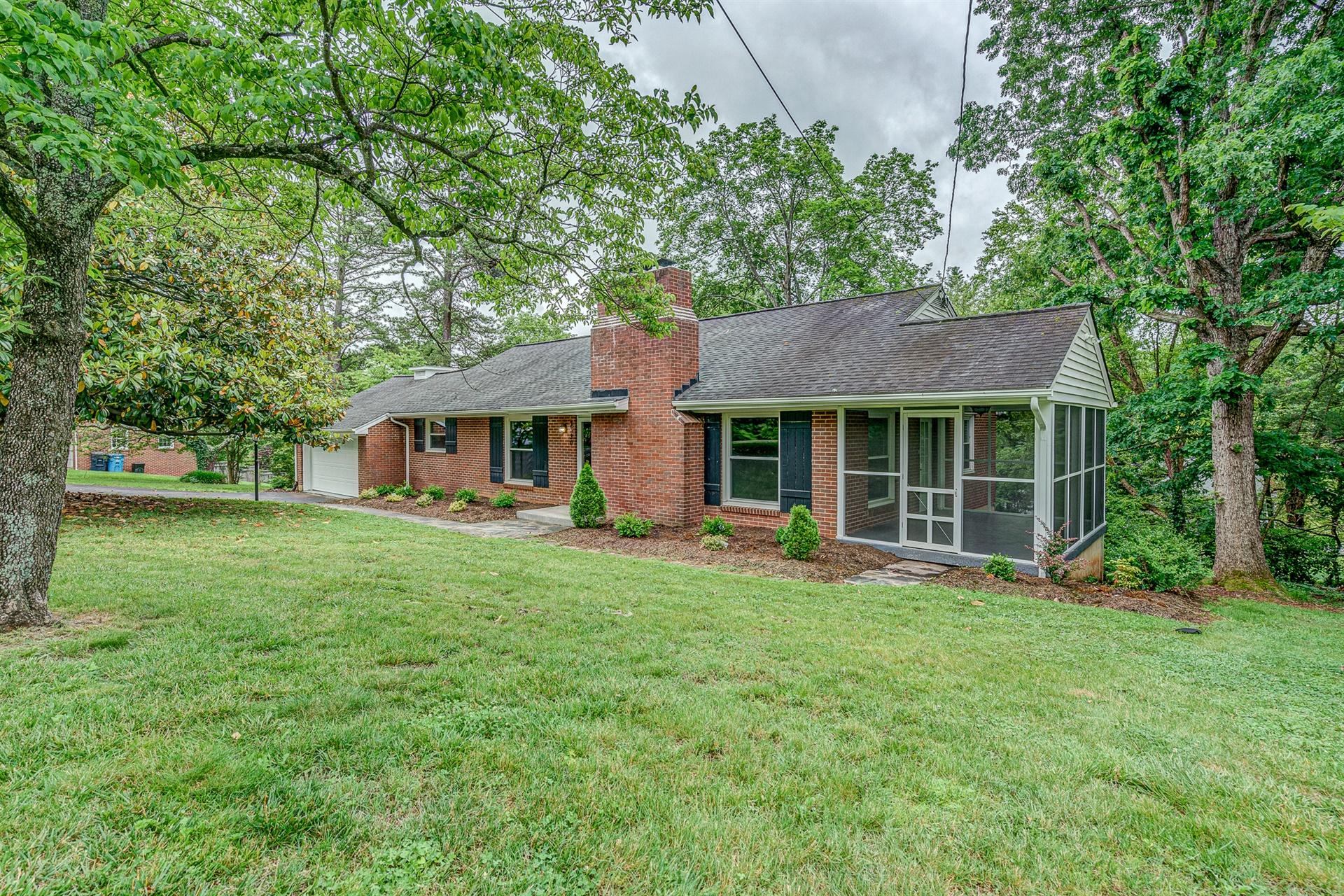 3530 Mud Lick Road Southwest Roanoke, VA 24018 - Photo 2 of 35 02-3530 Mud Lick Rd SW 002
