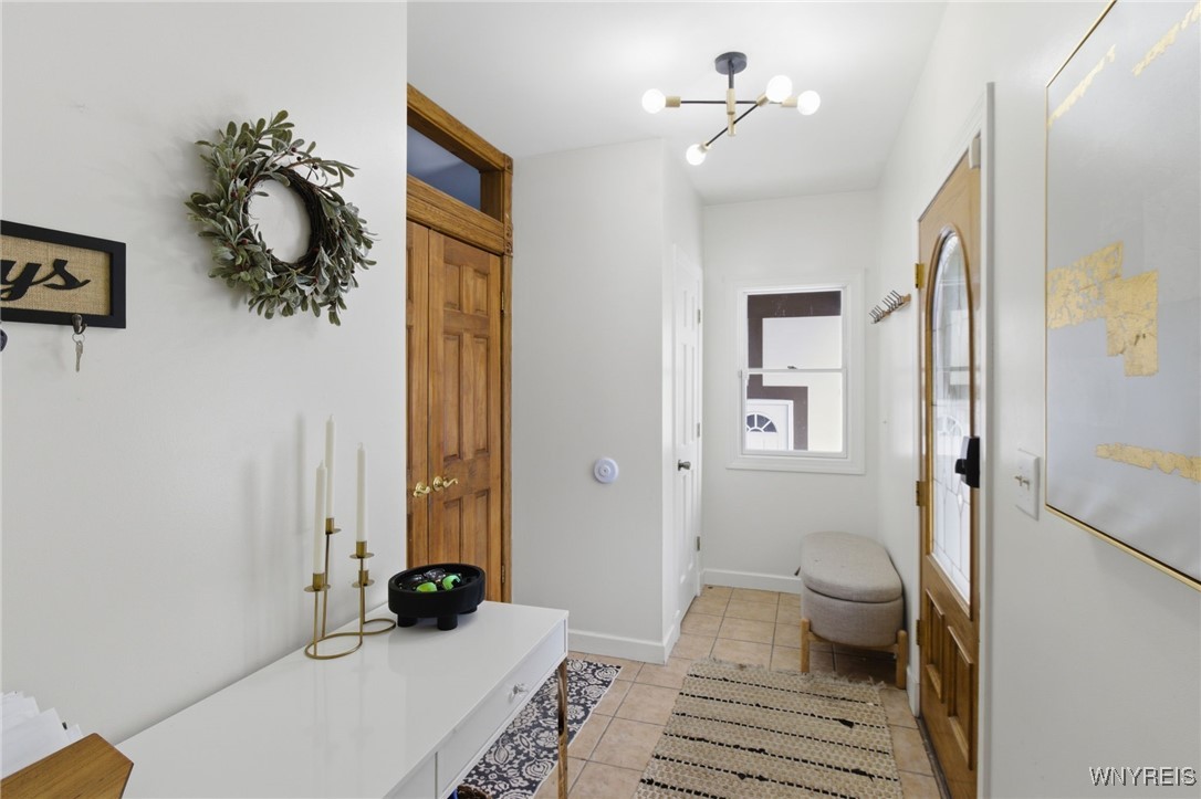 8140 Salt Road Clarence, NY 14032 - Photo 2 of 35