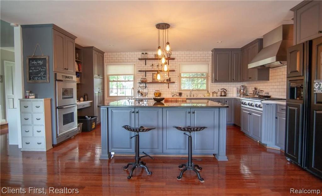 25236 Hopkins Road Farmington Hills, MI 48335 - Photo 16 of 53