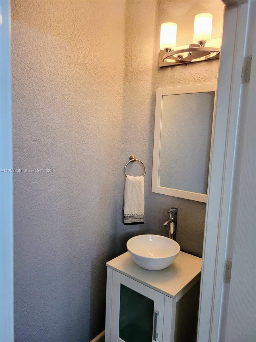 8306 Santa Monica Avenue Tamarac, FL 33321 - Photo 16 of 21