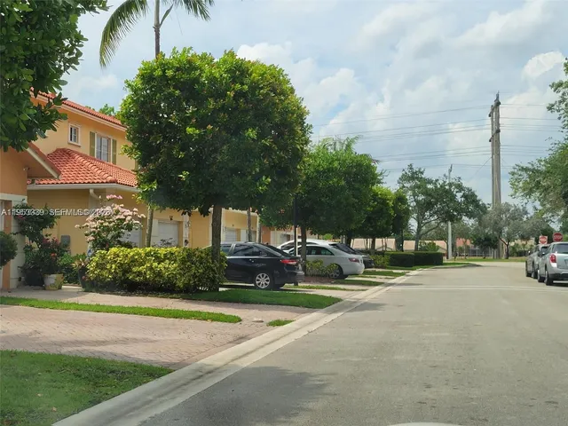 $420,000 | 8306 Santa Monica Avenue, Tamarac, FL 33321