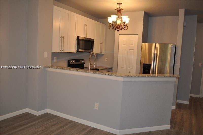 8306 Santa Monica Avenue Tamarac, FL 33321 - Photo 5 of 21