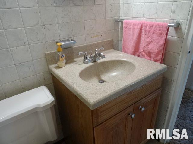 103 Craig Road Marquette Heights, IL 61554 - Photo 8 of 16 Gallery Image 8