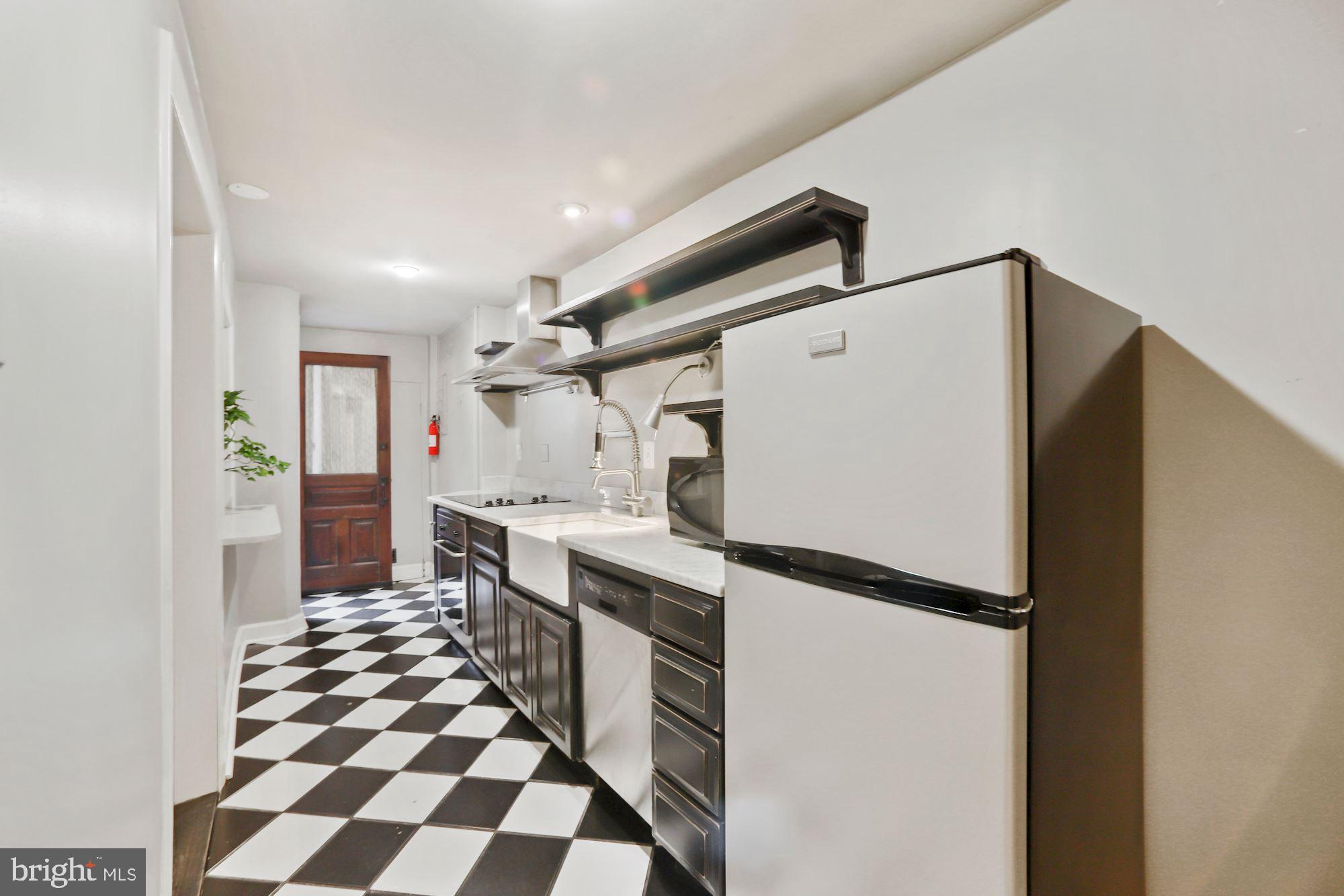 942 O Street Northwest Washington, DC 20001 - Photo 14 of 28 Fully finished In-Law Suite
