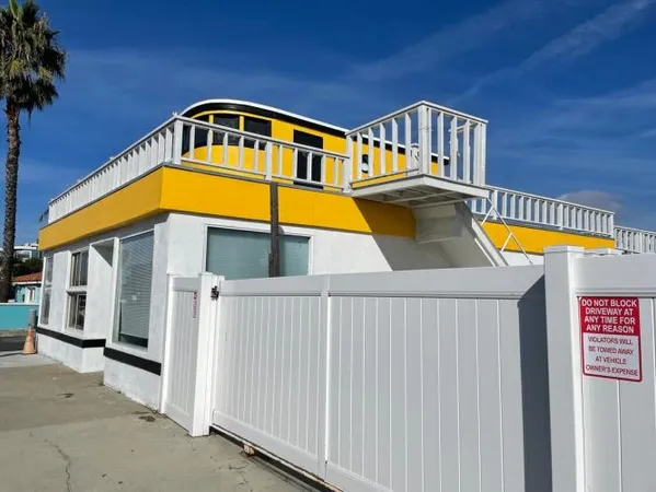 $2,200,000 | 16732-16735 Pacific Coast Highway, Sunset Beach, CA 90742
