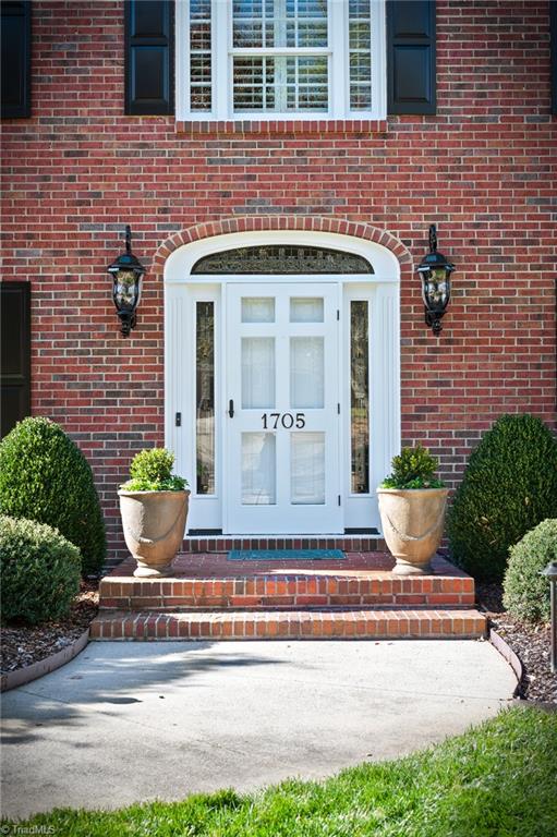 1705 Heathcliff Road High Point, NC 27262 - Photo 2 of 2 Gallery Image 2