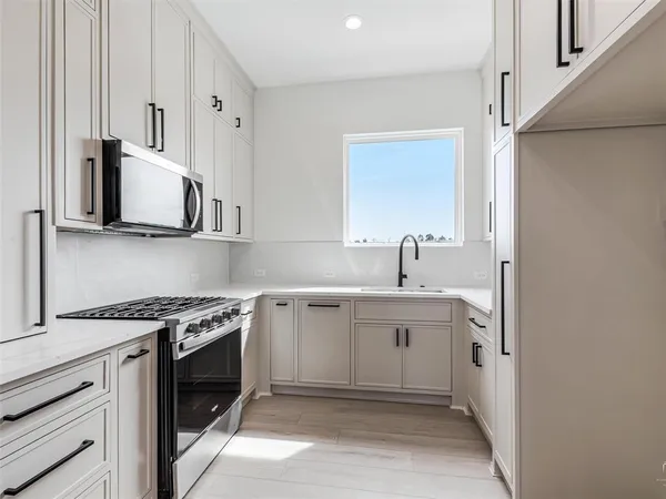 $1,375,000 | 209 Avery Lane, Gunter, TX 75058