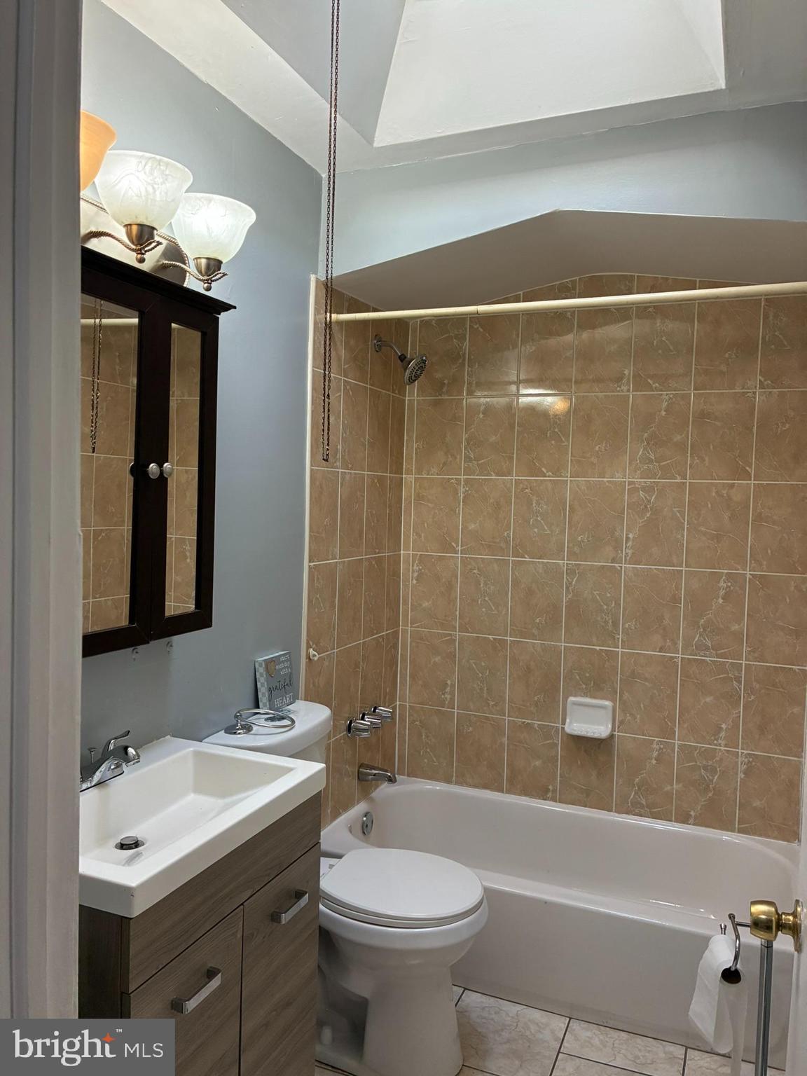 5943 Elsinore Street Philadelphia, PA 19120 - Photo 9 of 14