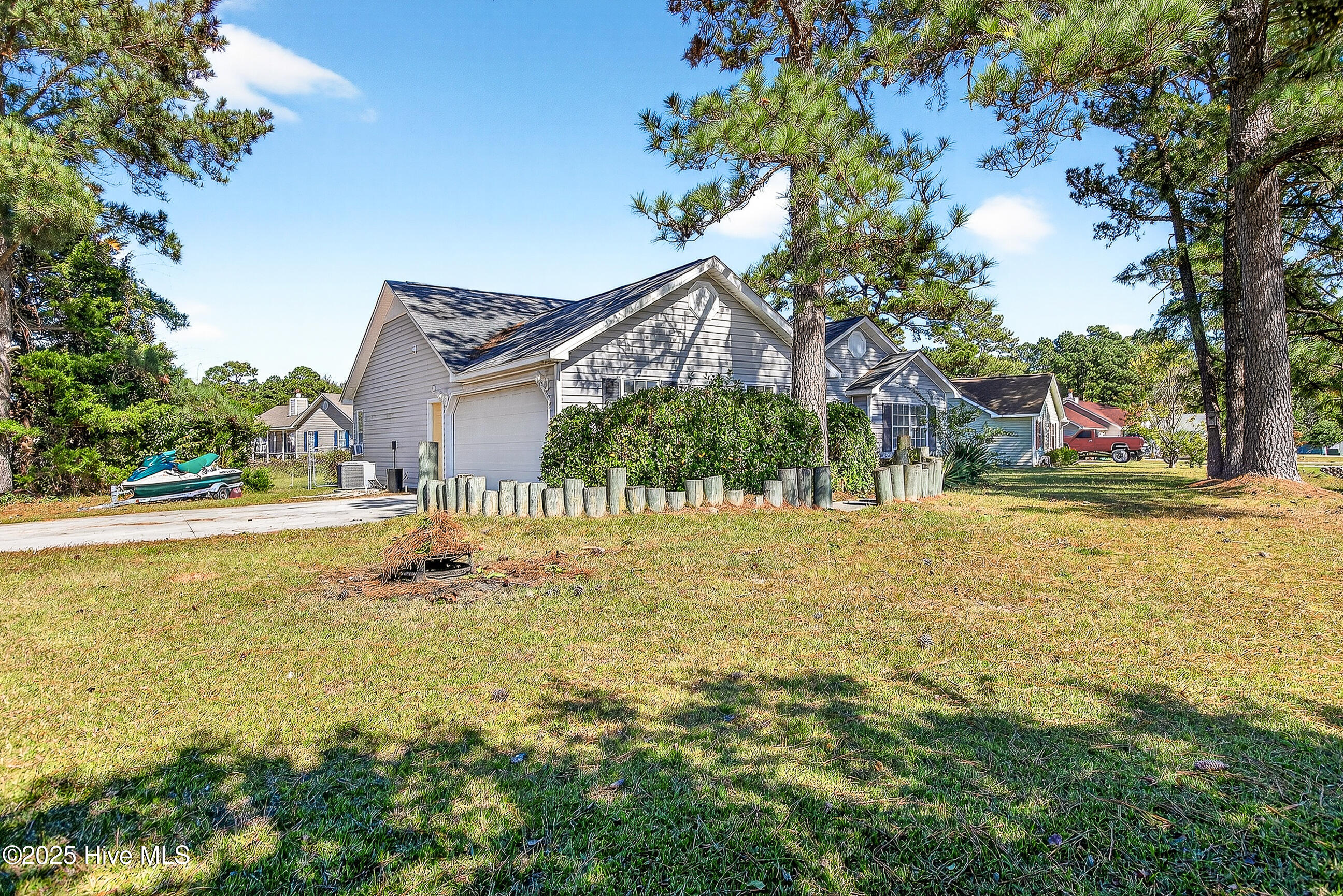 500 Dion Drive Hubert, NC 28539 - Photo 4 of 26 04