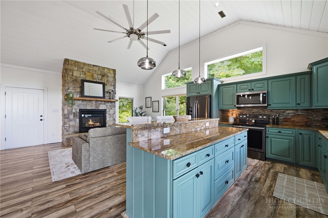 107 Glen View Road Boone, NC 28607 - Photo 7 of 49