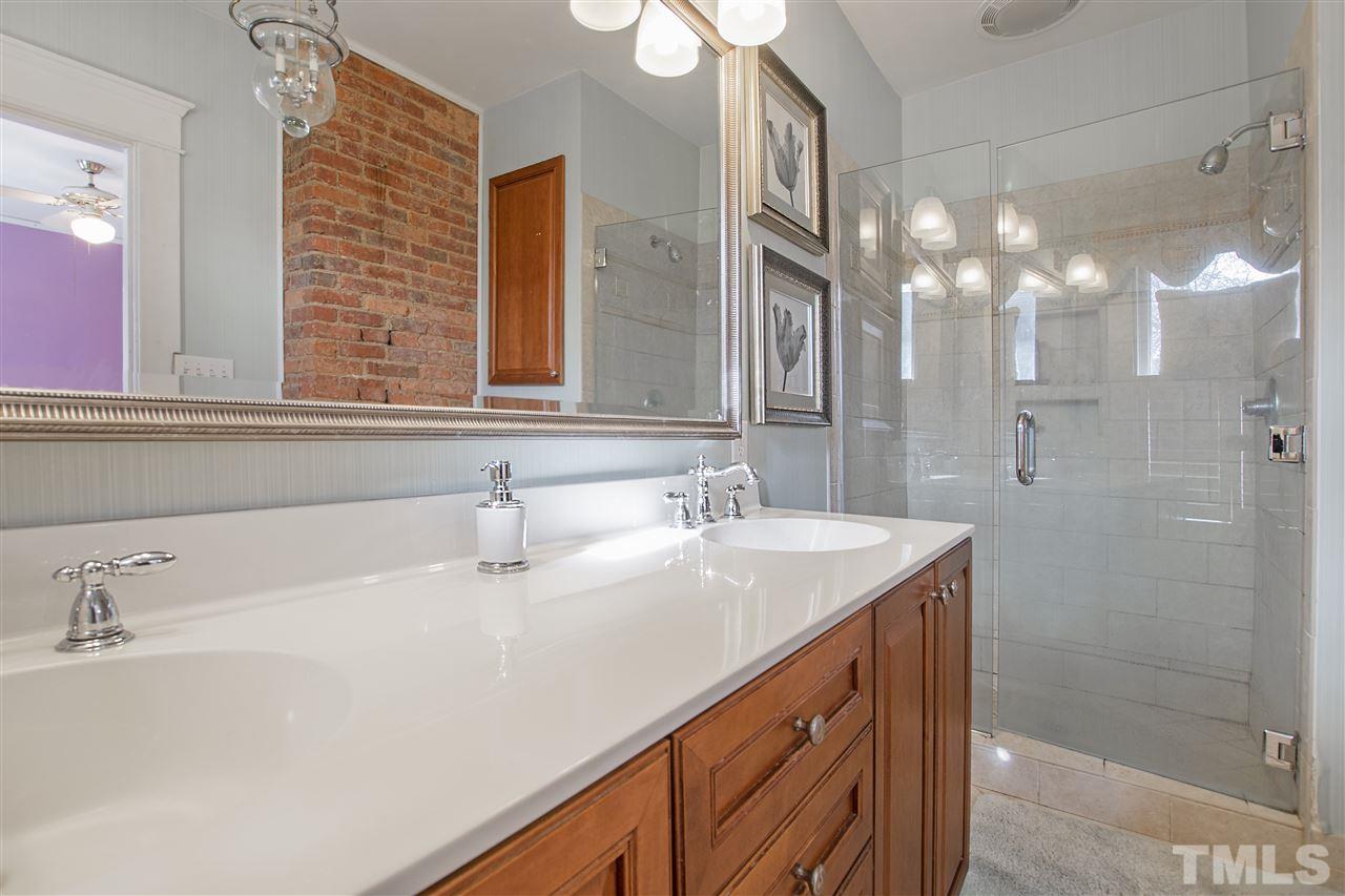 127 Hawthorne Road Raleigh, NC 27605 - Photo 20 of 30