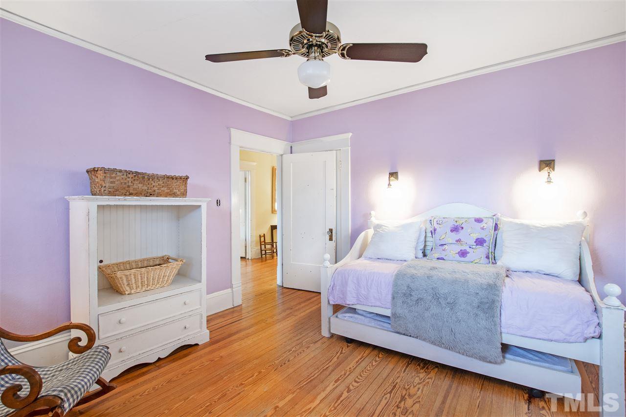 127 Hawthorne Road Raleigh, NC 27605 - Photo 25 of 30