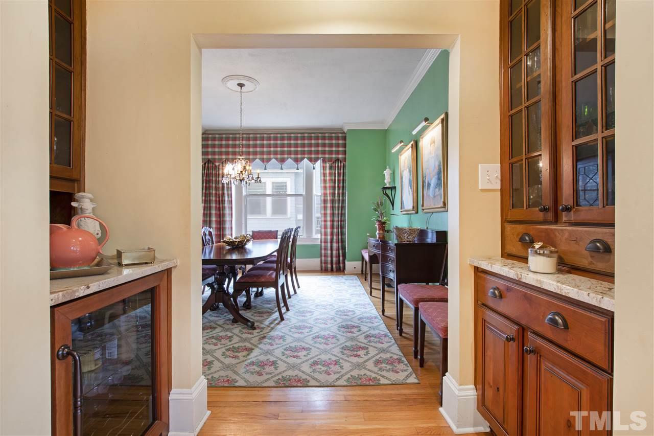 127 Hawthorne Road Raleigh, NC 27605 - Photo 10 of 30