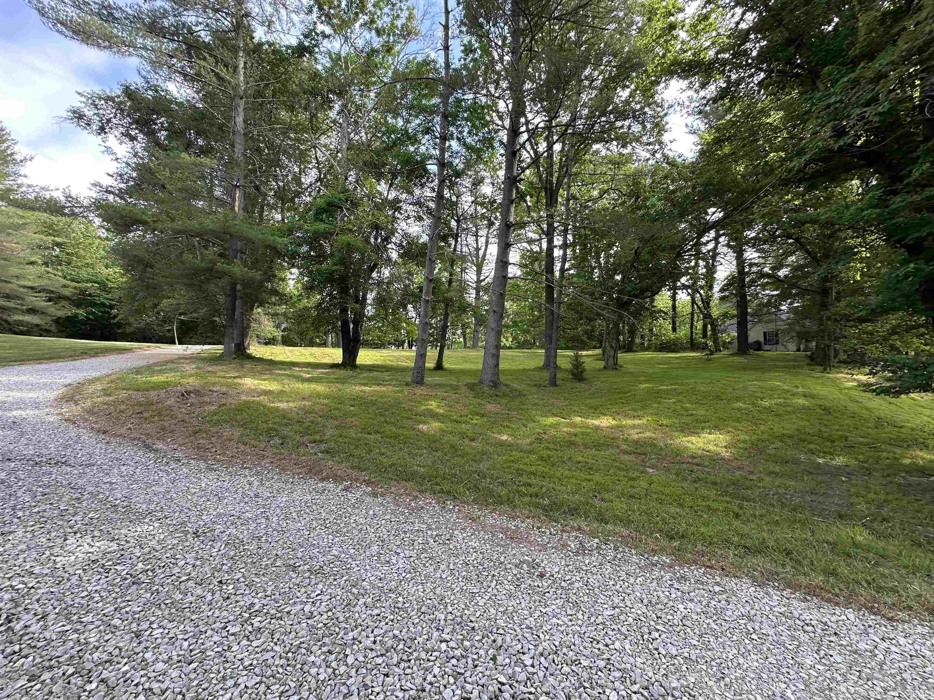 6655 East Gross Road Bloomington, IN 47401 - Photo 8 of 15