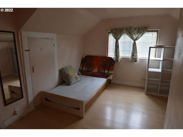 $349,900 | 5938 Northeast 57th Avenue, Portland, OR 97218