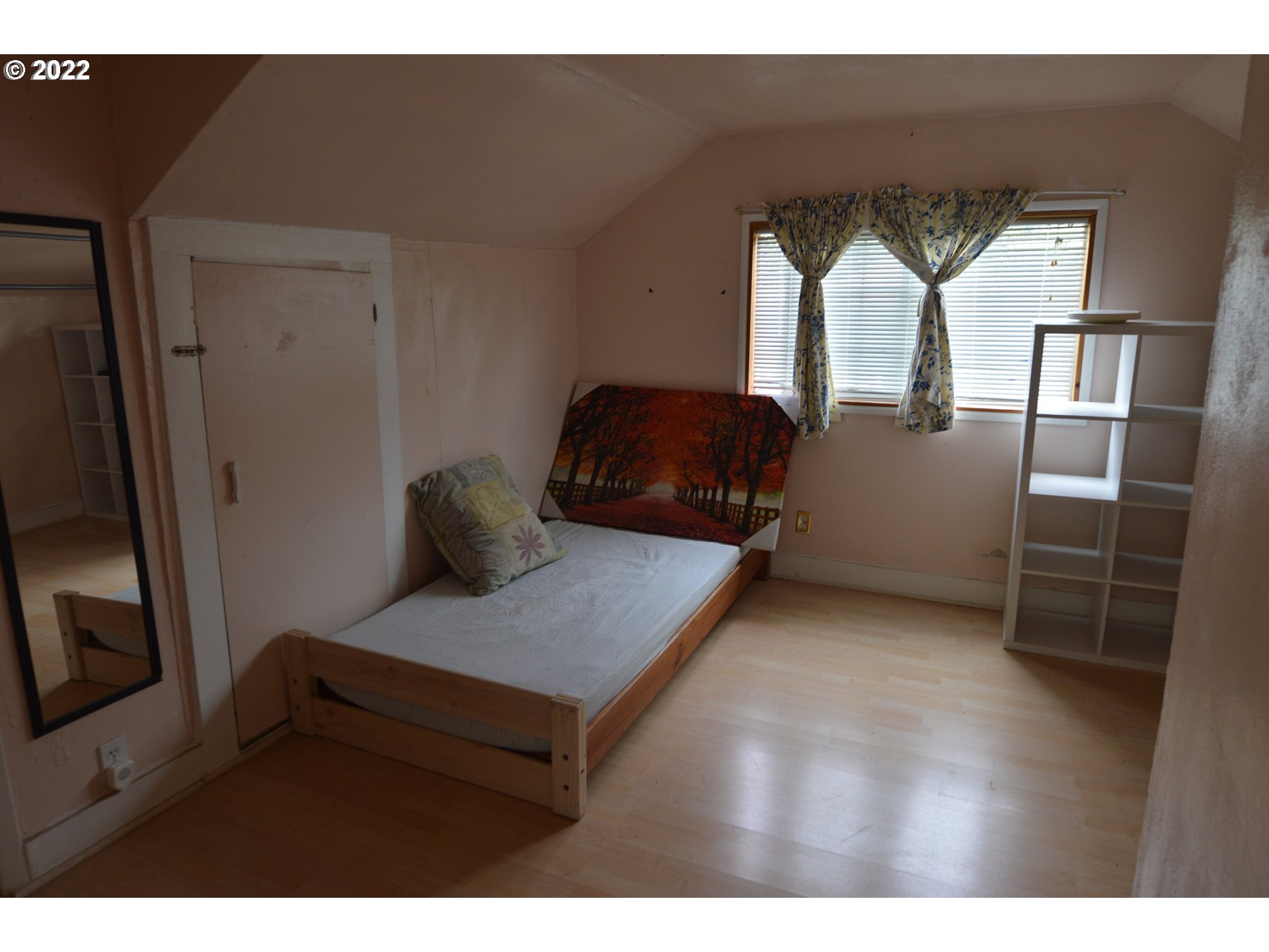 5938 Northeast 57th Avenue Portland, OR 97218 - Photo 10 of 21