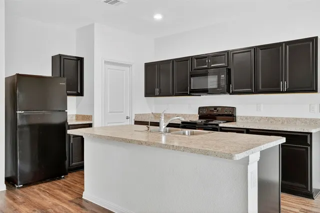 $1,945 | 510 Bunton Reserve Boulevard, Kyle, TX 78640