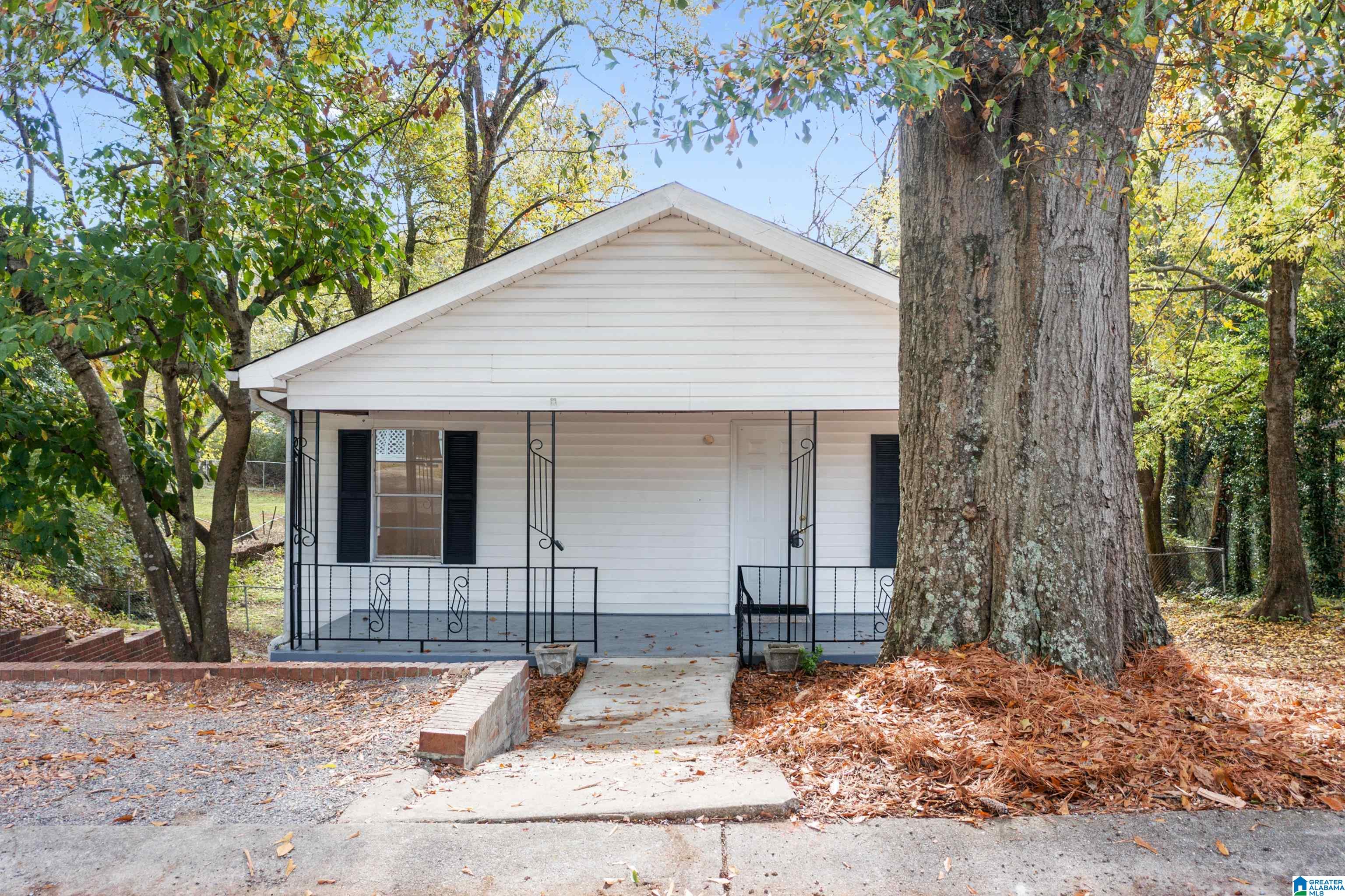 313 10th Street Pleasant Grove, AL 35127 - Photo 2 of 32