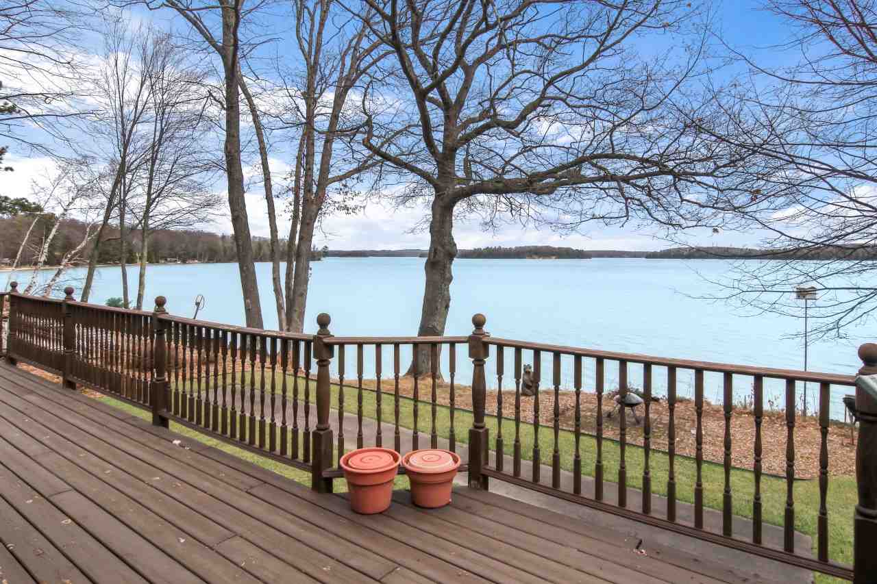 1010 West Long Lake Road Traverse City, MI 49685 - Photo 2 of 48 1887347-1.JPG