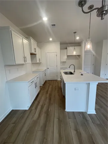 $319,900 | 8 Gateway Drive, Central, SC 29630