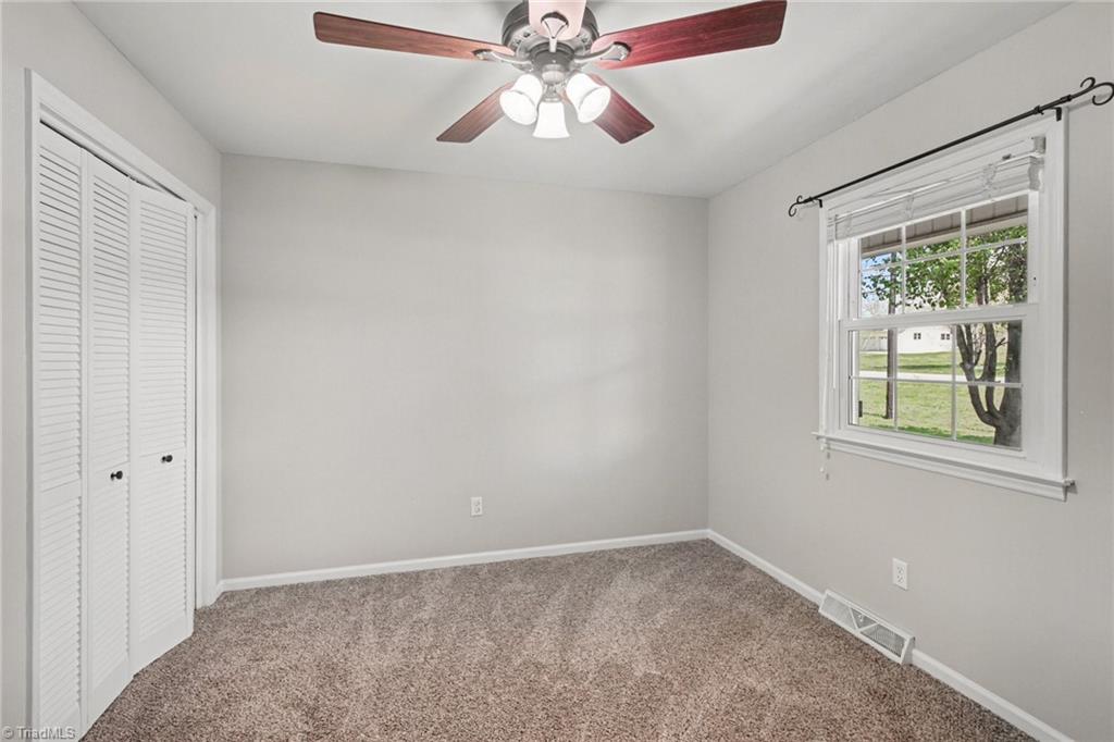 8140 Vance Road Kernersville, NC 27284 - Photo 13 of 30