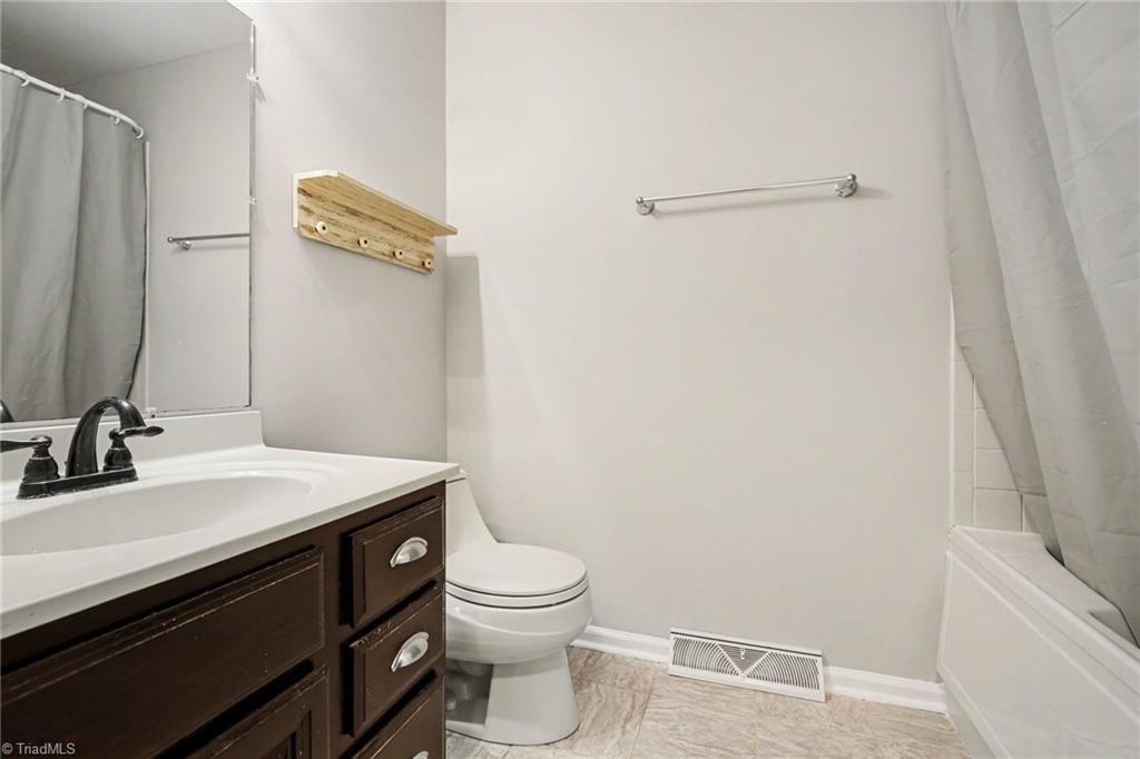 8140 Vance Road Kernersville, NC 27284 - Photo 15 of 30