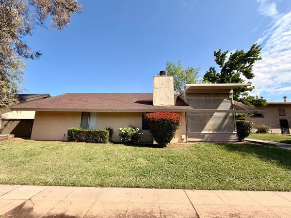 $819,900 | 366 East El Paso Avenue, Fresno, CA 93720