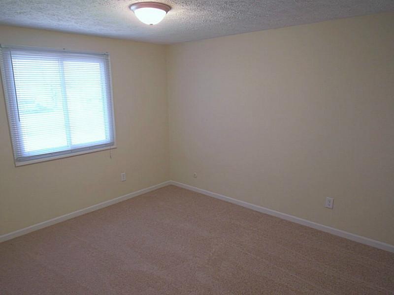6035 Milhouse Road Indianapolis, IN 46221 - Photo 13 of 24 Gallery Image 13