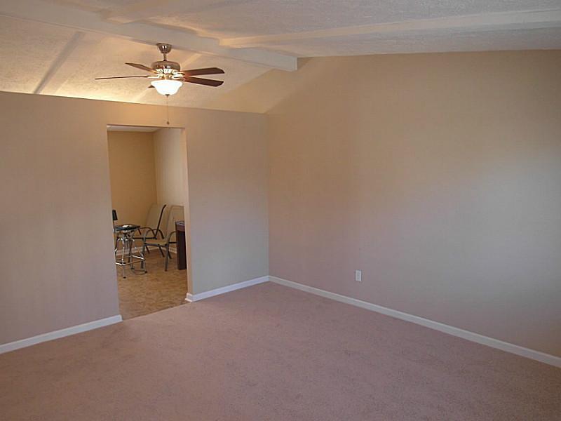 6035 Milhouse Road Indianapolis, IN 46221 - Photo 5 of 24 Gallery Image 5