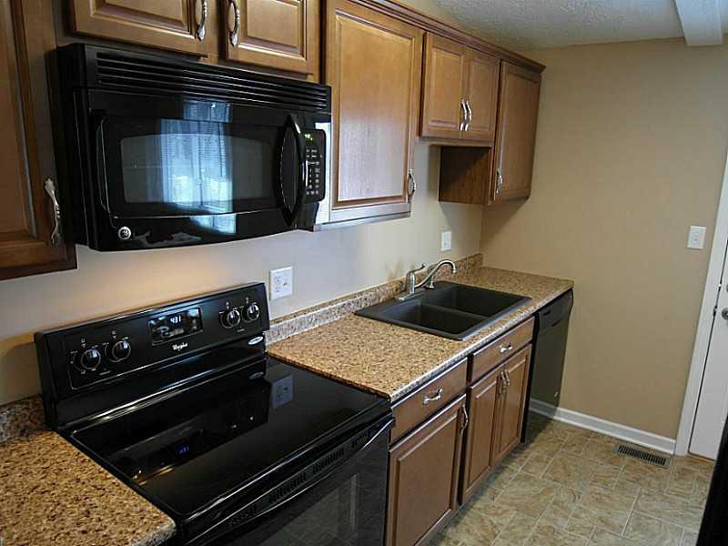6035 Milhouse Road Indianapolis, IN 46221 - Photo 6 of 24 Gallery Image 6