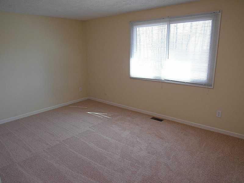 6035 Milhouse Road Indianapolis, IN 46221 - Photo 9 of 24 Gallery Image 9